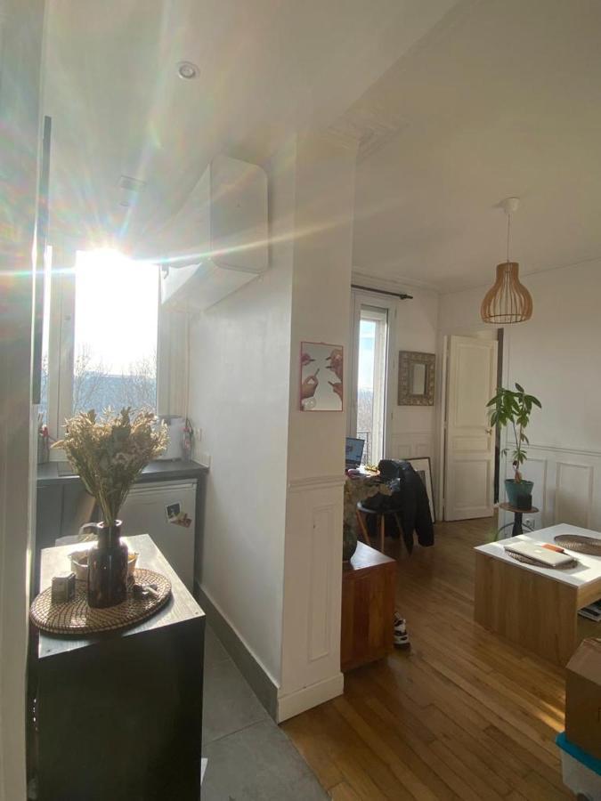Appartement Ensoleille, Central Et Tout Equipe Avec Vue Tour Eiffel Et Pantheon 巴黎 外观 照片
