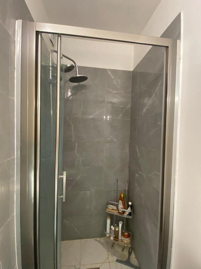 Appartement Ensoleille, Central Et Tout Equipe Avec Vue Tour Eiffel Et Pantheon 巴黎 外观 照片